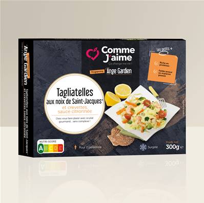 Tagliatelles aux noix de Saint-Jacques et crevettes sauce citronnée